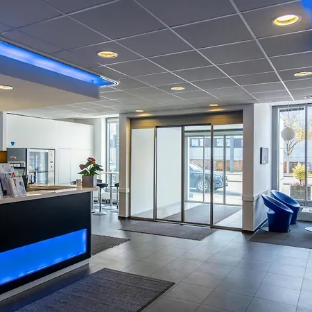 Ibis Budget Hotel 2*