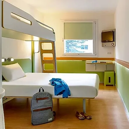 Ibis Budget City Hotel 2*