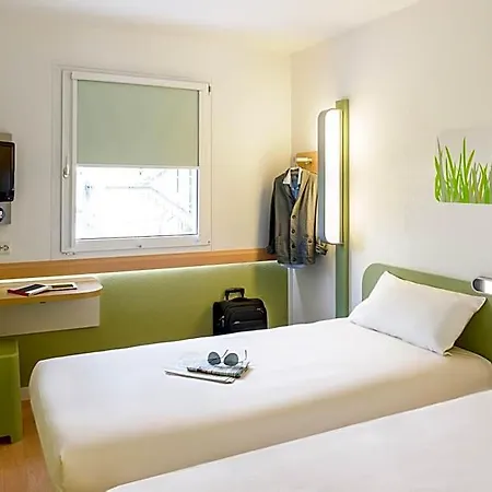 Ibis Budget Hotel 2*