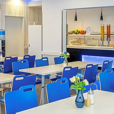 Ibis Budget City 2*