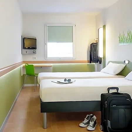 Ibis Budget City Hotel 2*